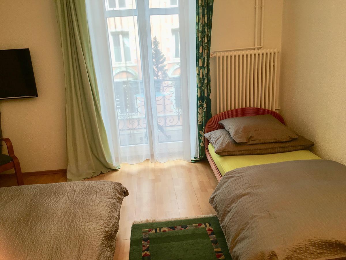 Dakini'S Bed & Breakfast Zurich Exterior photo